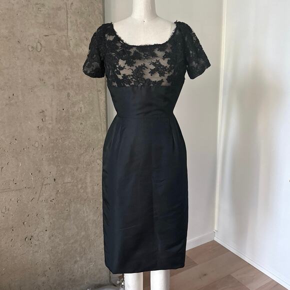 Vintage 1950’s Lace Cocktail Dress Size 0 - Picture 1 of 8
